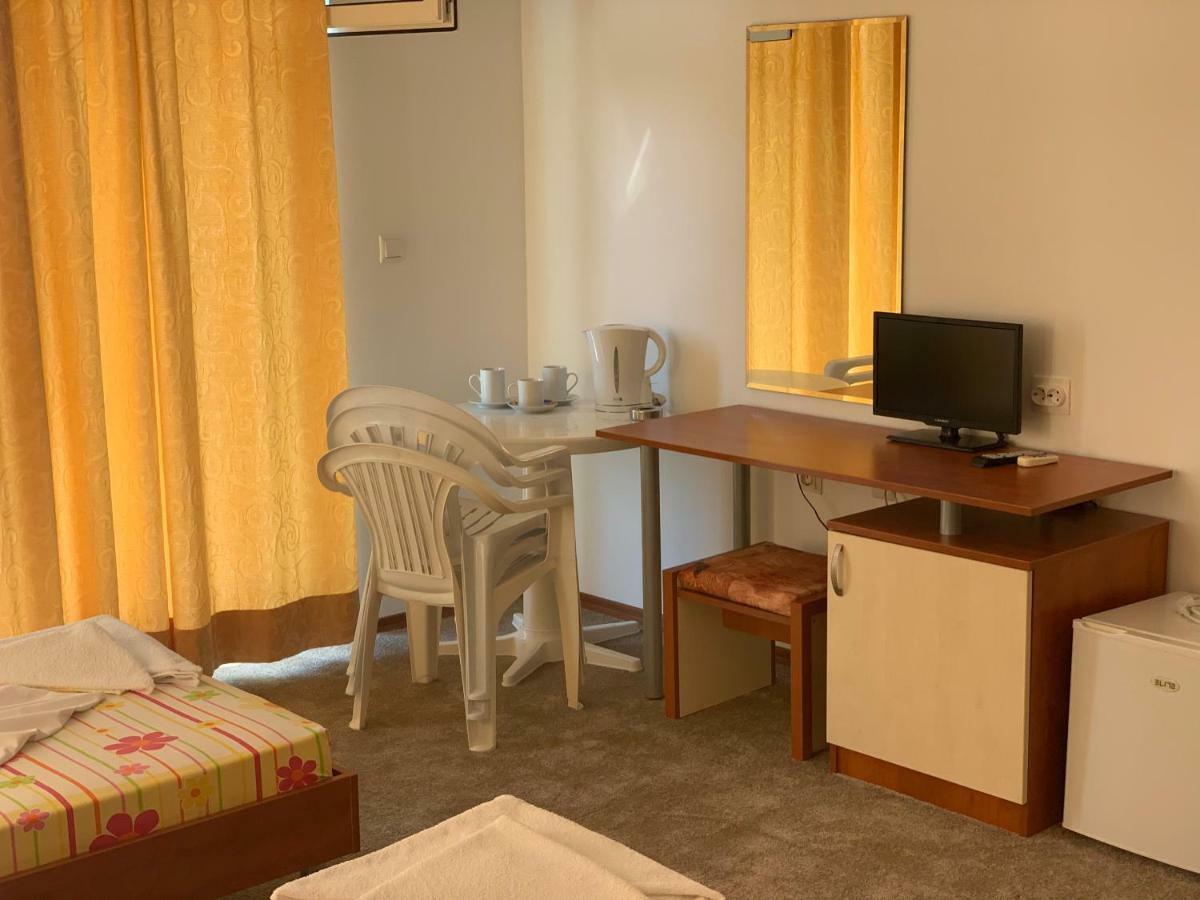 Lilia Guest House เนเซบาร์ ภายนอก รูปภาพ
