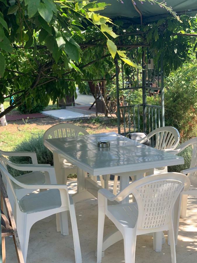 Lilia Guest House เนเซบาร์ ภายนอก รูปภาพ